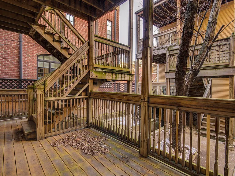 638 W Drummond Pl #1F — Photo 16