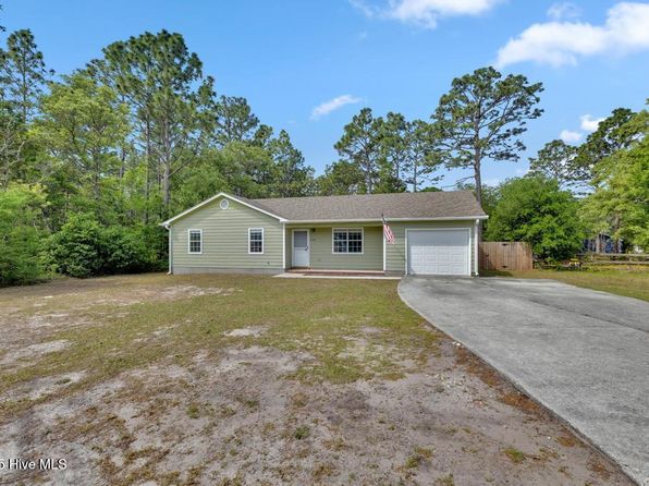 534 Sand Ridge Road, Hubert, NC 28539