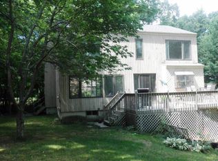 24 Redfield Cir, Derry, NH 03038