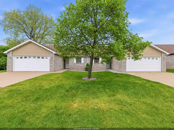 1678A Drum Corps Dr, Menasha, WI 54952