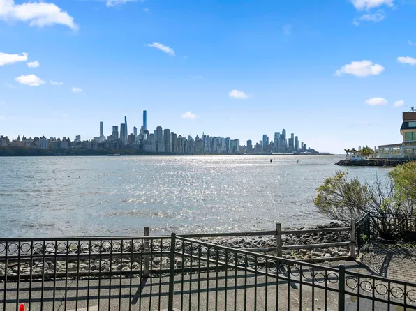 14a Riverview Circle image 37 of 38