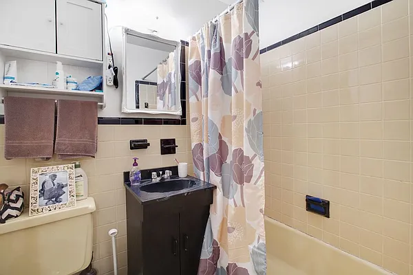 Rented by Native New York Real Estate Inc | media 26