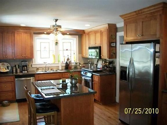 2nd image of 22 E Mountainview Ave
