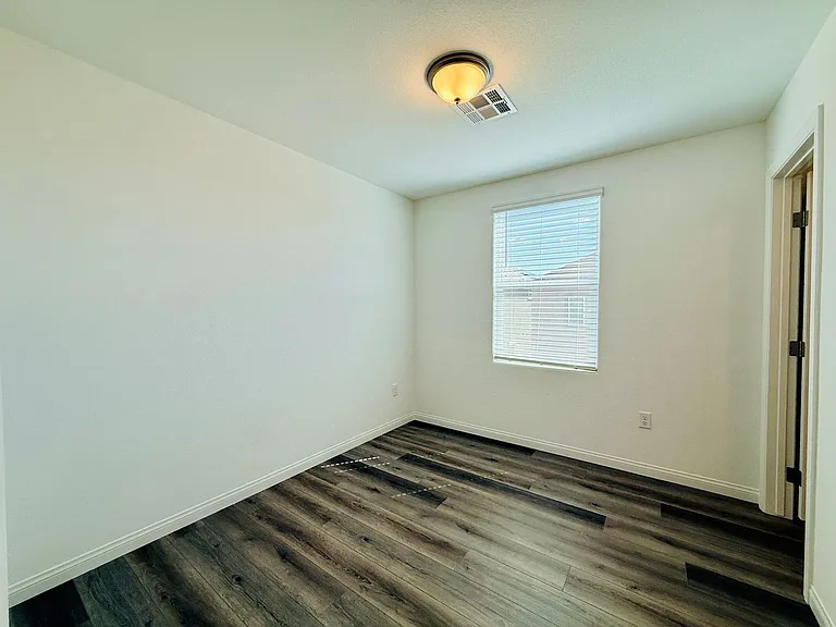 398 Moonlight Opera Ct — Photo 17