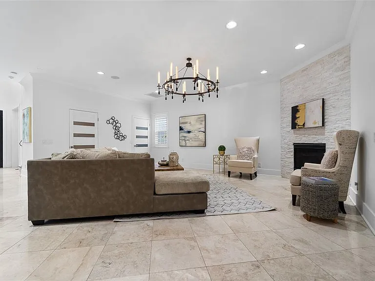 4802 W Beachway Dr — Photo 10