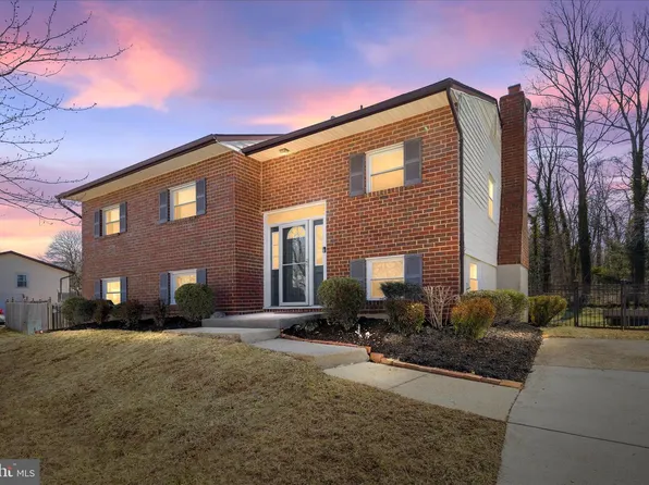 251 Scotts Manor Dr, Glen Burnie, MD 21061