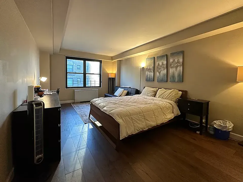 120 E 90th St #10G
