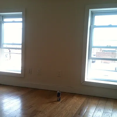 Rented by Nooklyn NYC LLC | media 13