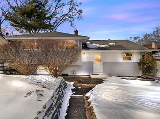 5830 Carpenter St, Downers Grove, IL 60516