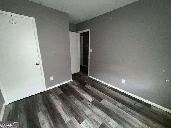 4th image of 266 Valley Hill Rd SE