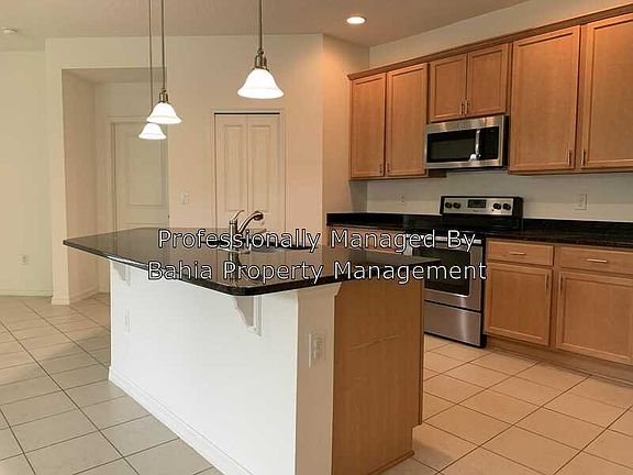 5th image of 8803 Arrabida Ln