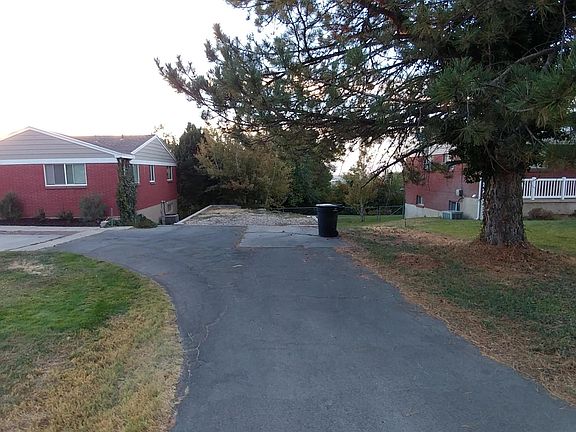 Private driveway
