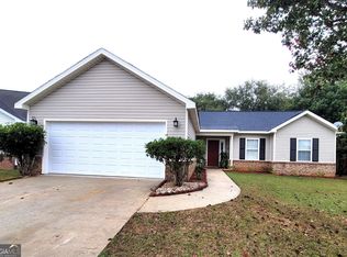 210 Camelot Pl, Warner Robins, GA 31093