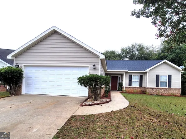 210 Camelot Pl, Warner Robins, GA 31093