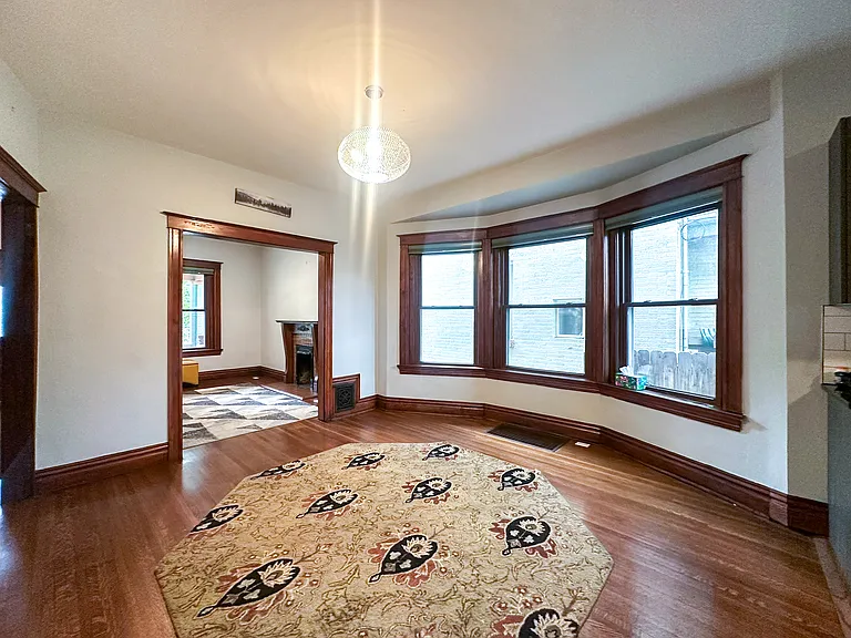 315 N Lincoln St — Photo 12