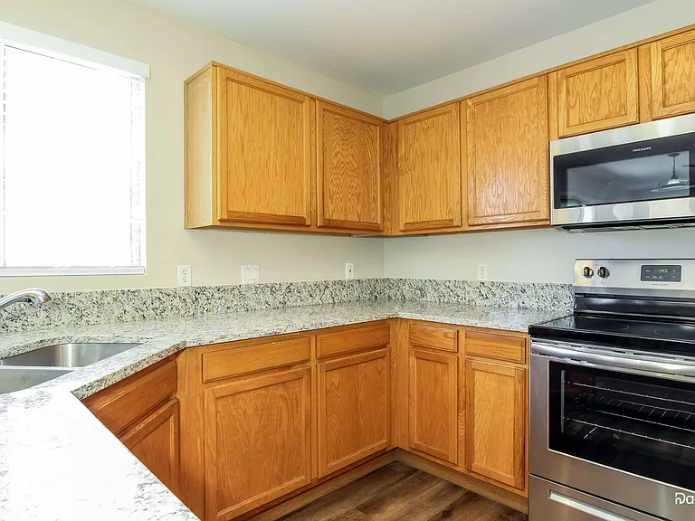 11706 W Poinsettia Dr — Photo 2