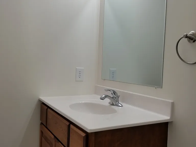 2270 S Samuel Ln — Photo 17