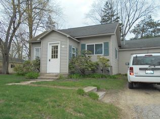 215 Ellington St, Caro, MI 48723