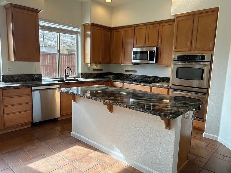 2620 Heather Field Ln — Photo 9