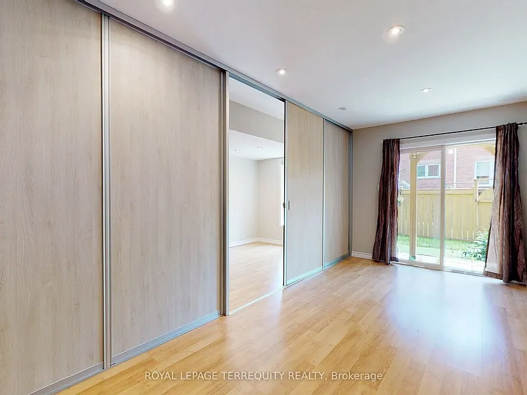 1130 Cawthra Rd #46 — Photo 37