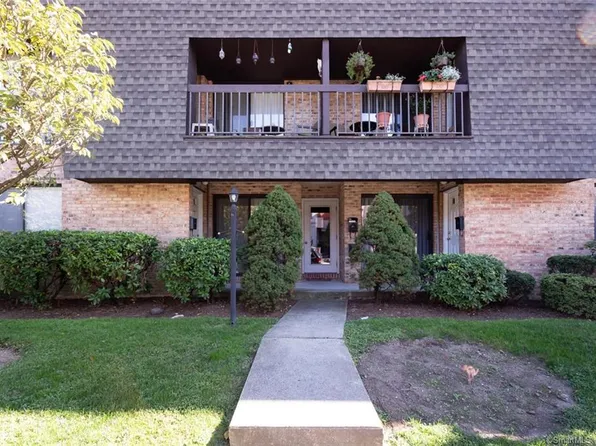 25 2nd St APT C4, Stamford, CT 06905