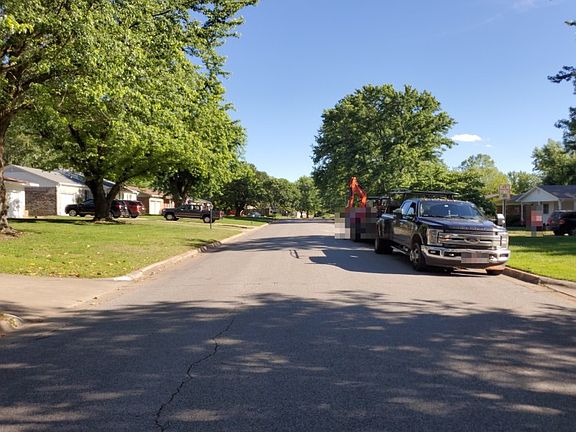 4th image of 905 S 22nd St