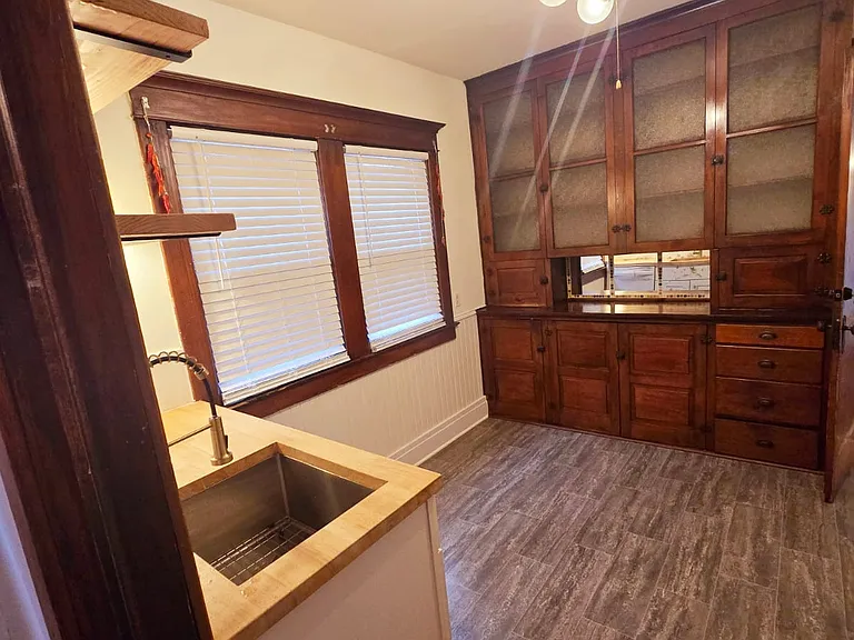 1829 Hertel Ave #1 — Photo 9