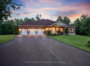 2539 Kearns Way, Ottawa, ON K4P 1R9