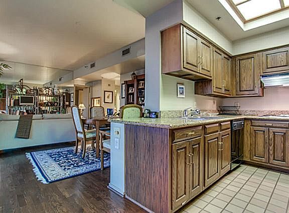 5th image of 3831 Turtle Creek Blvd APT 20D