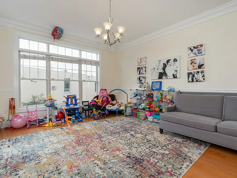 25 E Linden Ave — Photo 11