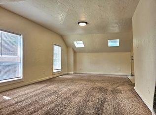 215 Hemlock St APT 3, Big Rapids, MI 49307