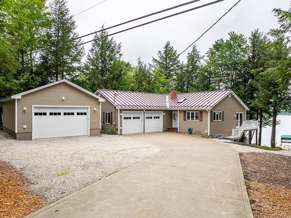 1109 Great Moose Drive, Hartland, ME 04943 Zillow