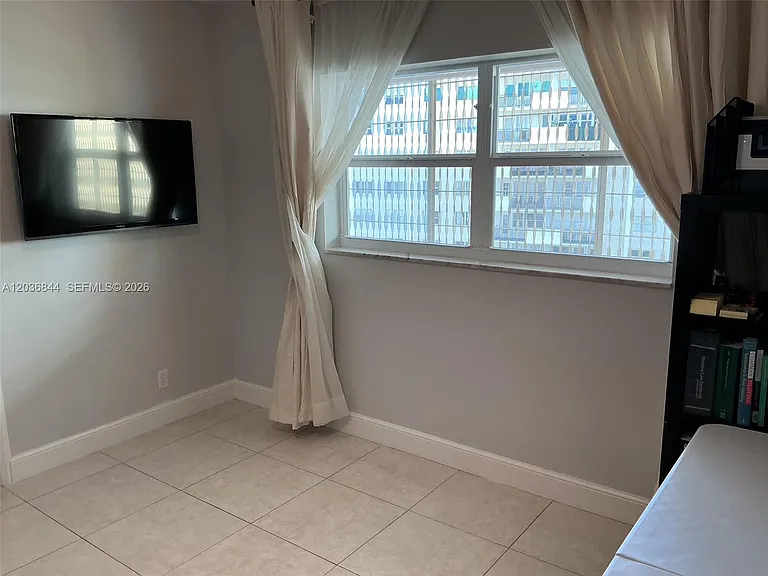 400 Golden Isles Dr #55 — Photo 26
