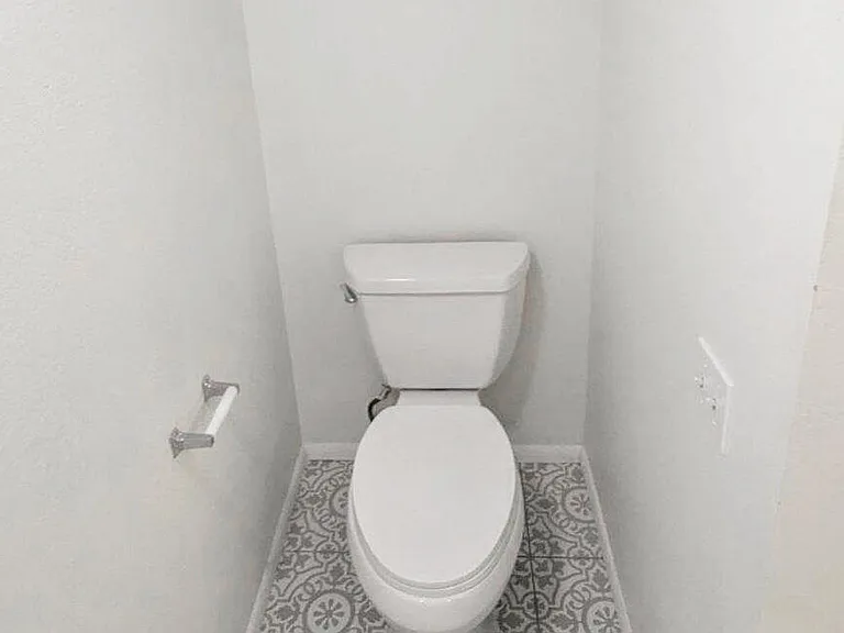 12 Leisure World — Photo 16