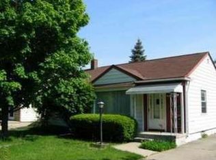 30915 Marquette St, Garden City, MI 48135