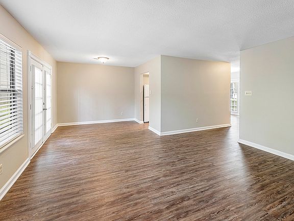 5th image of 8400 Olde Colony Trl APT 56