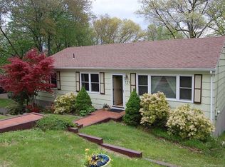 121 Benz St, Ansonia, CT 06401