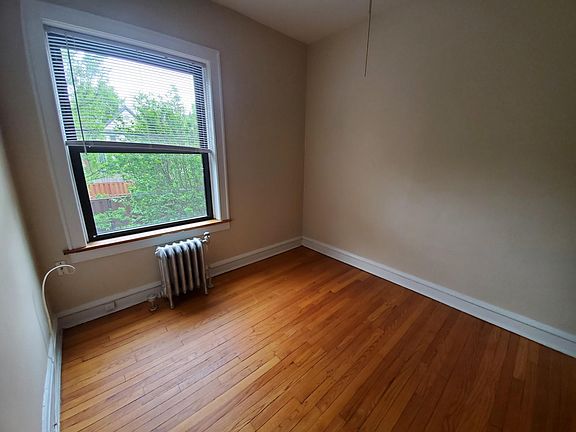 5th image of 4523 N Paulina St APT 1B