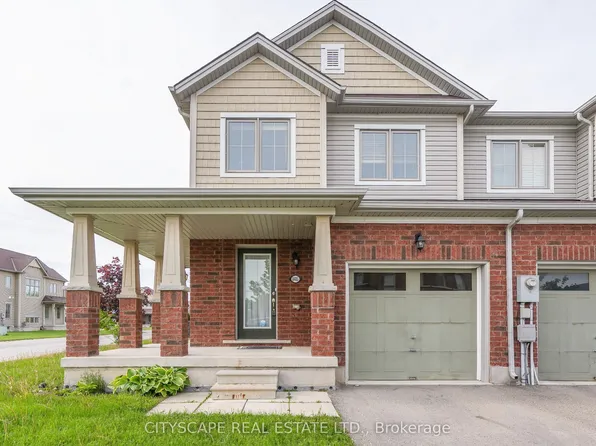 8485 Primrose Ln, Niagara Falls, ON L2H 0K8
