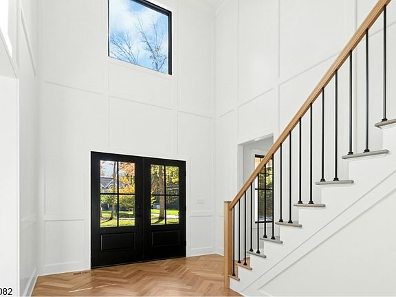 3rd image of 1191 Cooper Rd