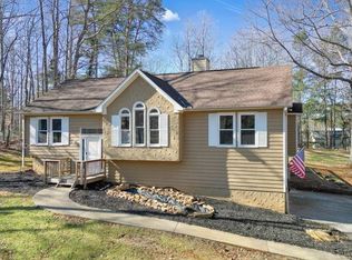 15 Indian Woods Dr NE, Rydal, GA 30171