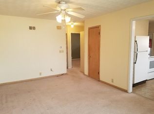 1716 Cloud Cir, Salina, KS 67401