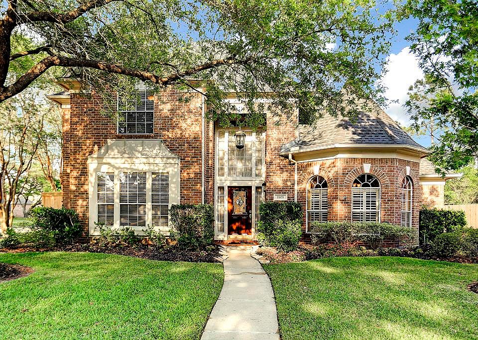 1st image of 1903 Crescent Common Dr