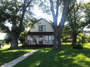 422 N Stadium Rd, Oregon, OH 43616