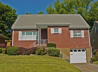 157 Circle Dr, Weirton, WV