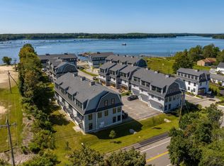 4 Little Bay Dr, Dover, NH 03820