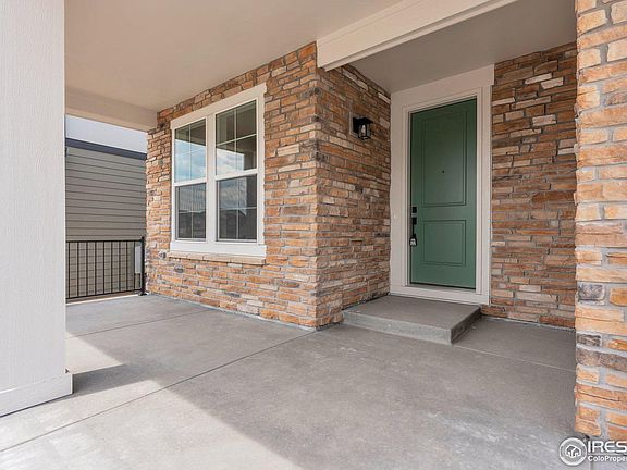 3rd image of 489 Muirfield Ct