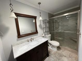 30 Lombardi Ln, Hanahan, SC 29410