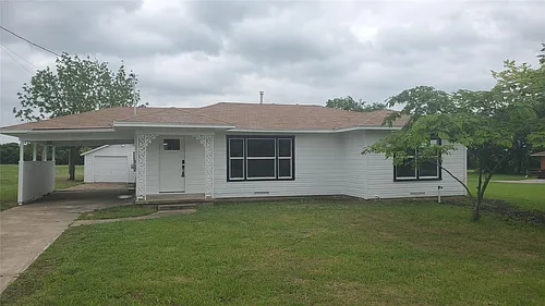 1237 S Waco St Photo 1