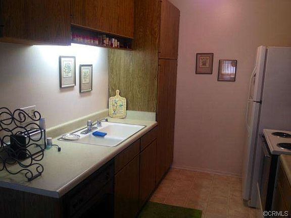 5th image of 322 S Miraleste Dr Unit 184